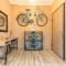Stylish Luxury Apartment near Acropolis at Neos Kosmos metro station