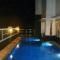 Villa Kaca