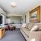 Spindrift Oceanfront Home - The Helm - 班敦