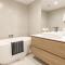 Hastings Park: Elegant Noosa Gem by the Beach