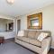 Spindrift Oceanfront Home - The Helm - 班敦