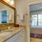 Orcas Beach Cottage