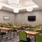 La Quinta Inn & Suites by Wyndham Burlington - Burlington