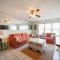 Relaxing Condo, Great Location, 3 Minute Walk To The Beach Condo