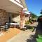 Redland Bay Motel