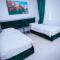 HOTEL GLARIS