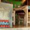Harry's Ocean House Watukarung Homestay - Kalak