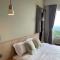 Two Easy Inn