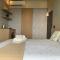 Two Easy Inn