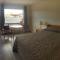 Century Motel - Cornwall