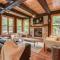 Chic log chalet with hot tub - Mont-Tremblant north side by Reserver.ca - Lac-Superieur