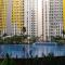 Modern and Bright 2BR Springlake Apartment By Travelio