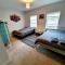 Beautiful 3 Bedroom House at the Sea Front - Amazing Location