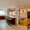 Modern 2 bed room large apartment