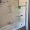 Modern 2 bed room large apartment