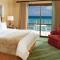 Aruba Marriott Surf and Ocean BeachFront Clubs - شاطئ بالم إيغل