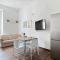 GuestHost - Isola View Renovated Apartment