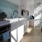 Aroha Tiny House Peka Peka