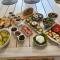 B&B - Racheli Bar-Lev
