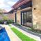 Kartika Dahayu Private Pool Villas - 苏卡瓦提