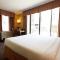 The Hotel at Fifth Avenue