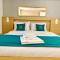 Hotel Adore