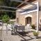La Grange photo 14