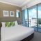 Silvershore Apartments on the Broadwater - Gold Coast