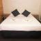 Hanbury Lodge