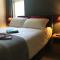 Titanic Guest 4 Star Boutique- Tourism NI certified- Free parking