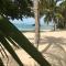 Brin d'ile Anse des Rochers vue mer à 50 m de la plage et piscine - 圣弗朗索瓦