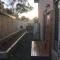 Seabreeze Haven -Wifi, Netflix, pet friendly beach house