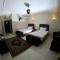 Hotel Crown Inn