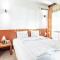 Hotel Pela