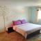 Dozy Lamoon House