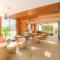 Crystal Jade Hotel