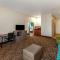 La Quinta by Wyndham Midland North