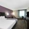 La Quinta by Wyndham Blue Springs