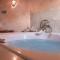 Tranquil Infinity Pool Getaway (private jacuzzi and steam bath, pool, garden, sea and city views)