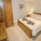 Bryn Derwen Coach House