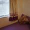 Hawkins Guest House - Private Shared Property - North Stifford