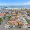 Four Bedroom amazing location with bikes, steps to the beach, shopping and dining - 亨廷顿海滩