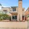Four Bedroom amazing location with bikes, steps to the beach, shopping and dining - 亨廷顿海滩