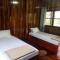 Lattanavongsa guesthouse and Bungalows - Muang Ngoy