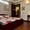 2BHK Comfortable Furnished Serviced Apartments in Hauz Khas - Woodpecker Apartments