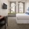 Harlow Hotel