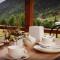 Hotel Ushba Hill