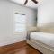 Cozy and Charming House with Luxury Amenities