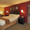 Holiday Inn Express Hotel & Suites Defiance, an IHG Hotel