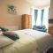 Pinegrove Hotel